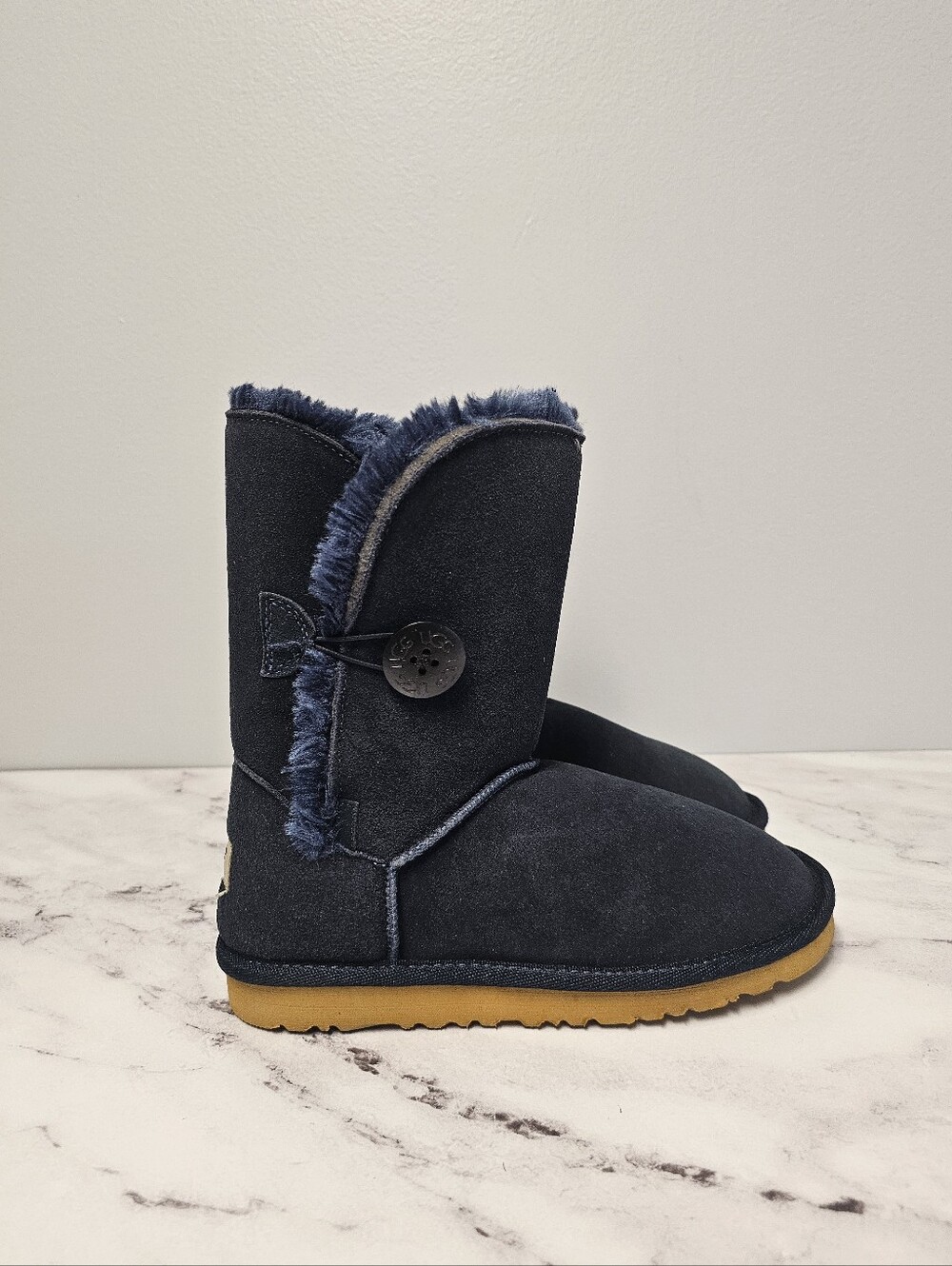UGG Navy Blue‎ Bailey Button lil Short  Boots New 6